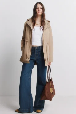 Parka capucha repelente al agua