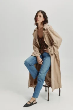 Parka larga entretiempo