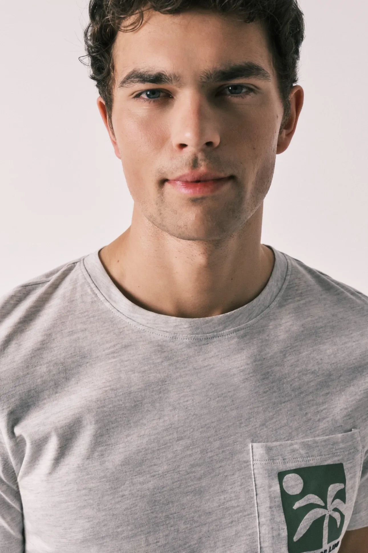 Pijama corto hombre algodón estampado palmeras