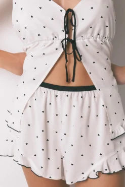 Pijama corto tirantes blanco estampado corazones