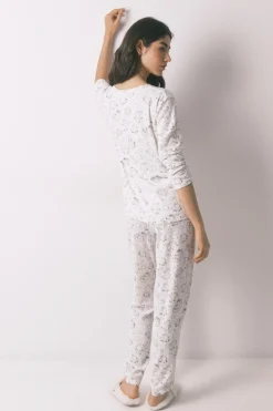 Pijama largo canal&eacute; soft blanco estampado Moomin