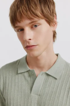 Polo b&aacute;sico estructura