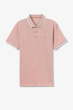 Polo de piqu&eacute; detalle en relieve