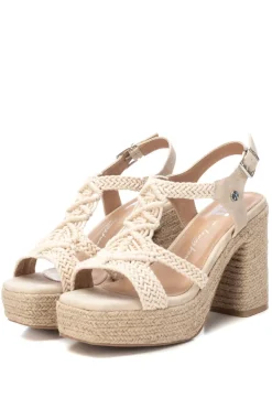 Sandalia estilo macram&eacute; tac&oacute;n