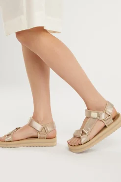 Sandalia Forest Hihg Strips