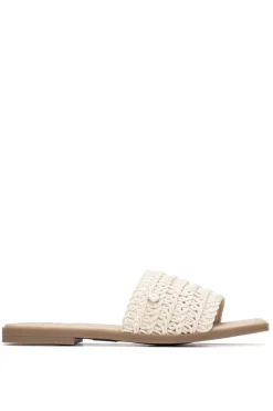 Sandalia plana macram&eacute;