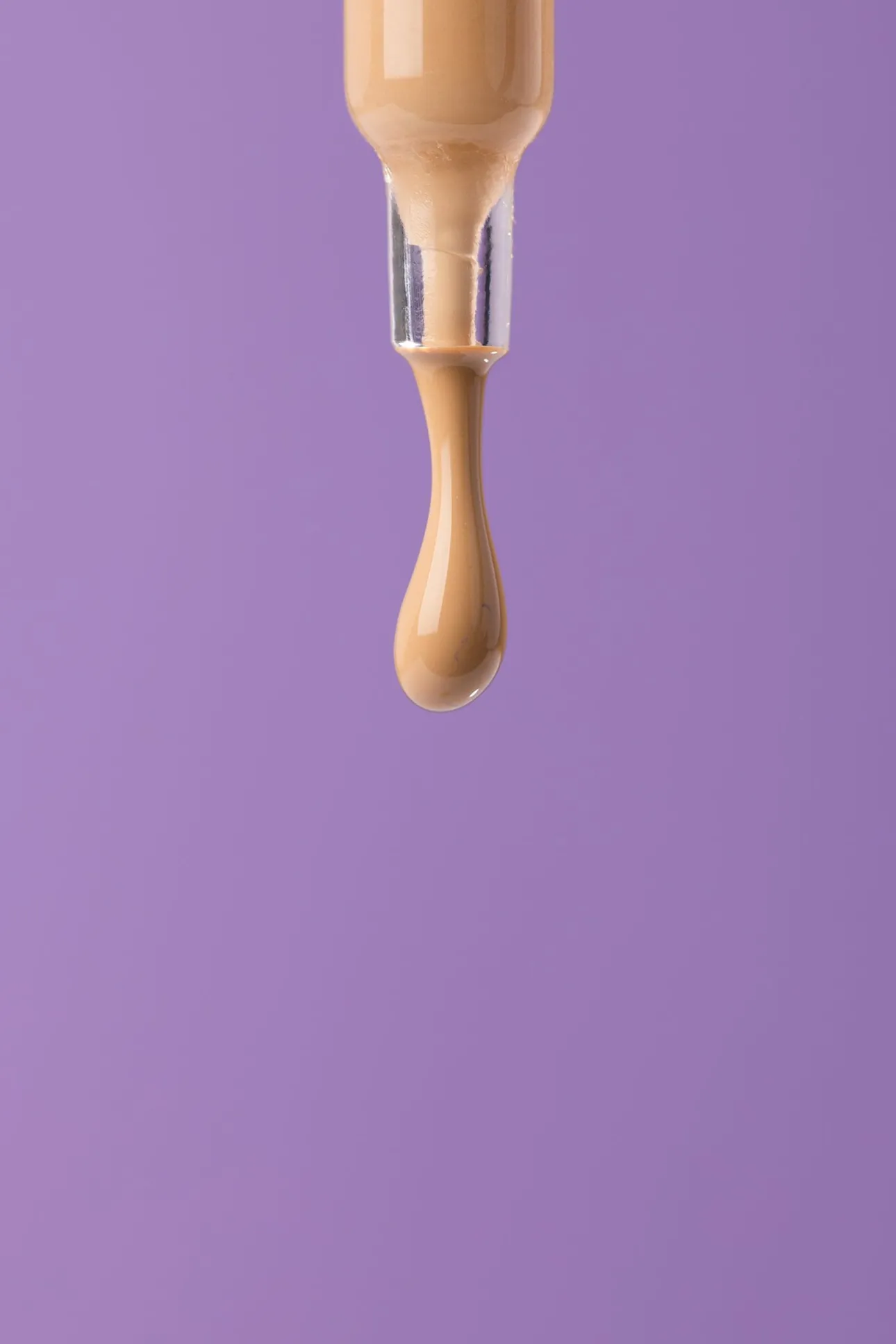 Sérum con color y protección SPF 30