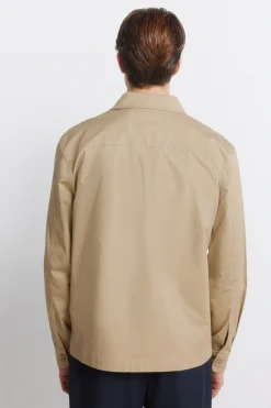 Sobrecamisa ligera bolsillos overshirt fit