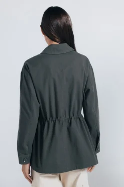 Sobrecamisa militar parches