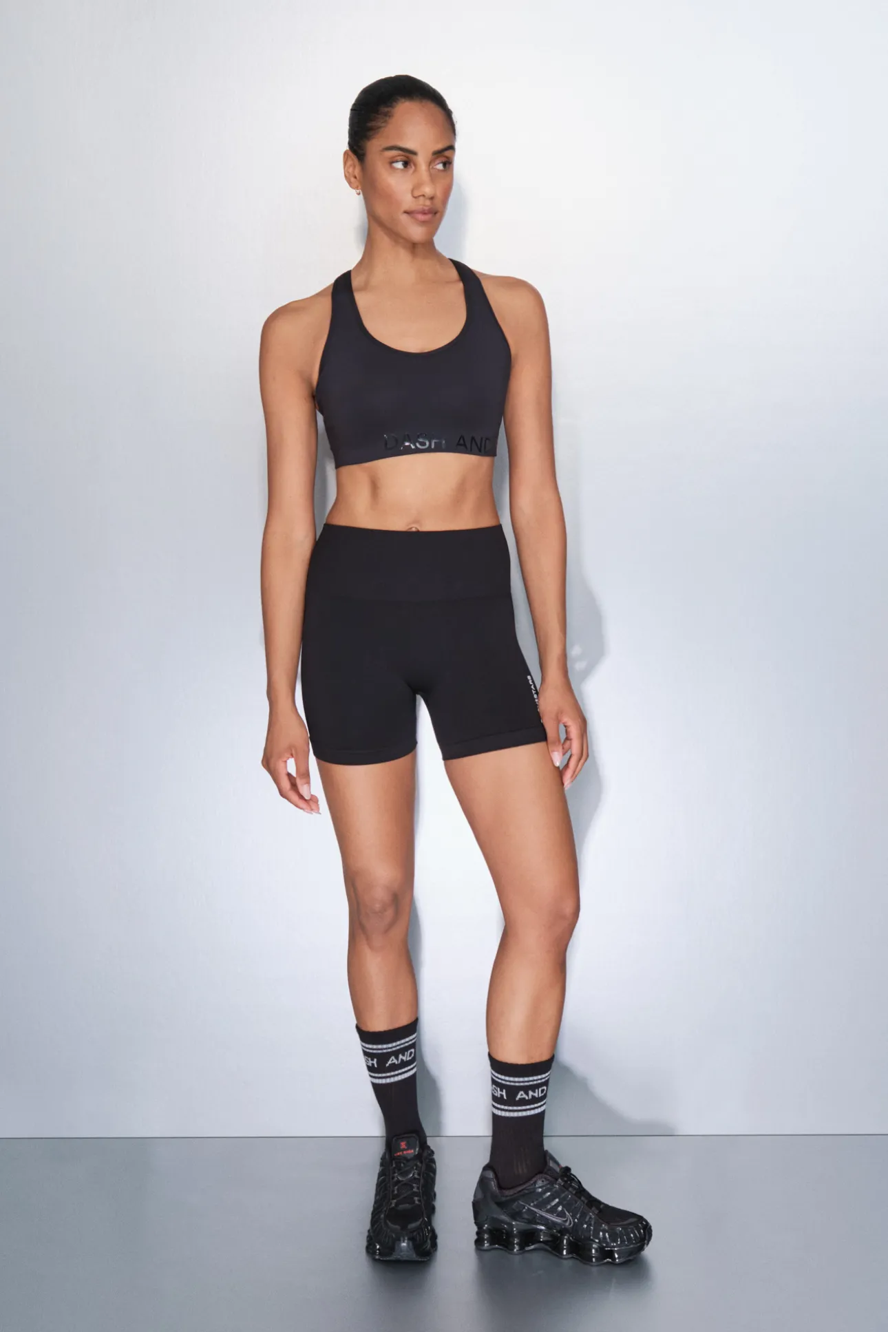 Sujetador deportivo 4D Stretch mayor cobertura negro