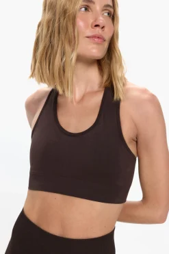 Sujetador deportivo seamless.