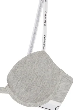 Sujetador preformado