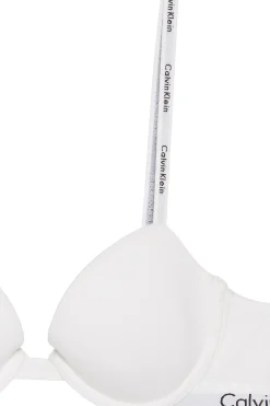 Sujetador preformado