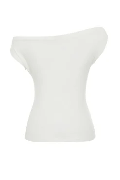 Top ajustado manga corta