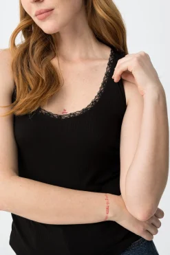 Top ajustado sin mangas