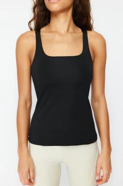 Top deportivo con sujetador