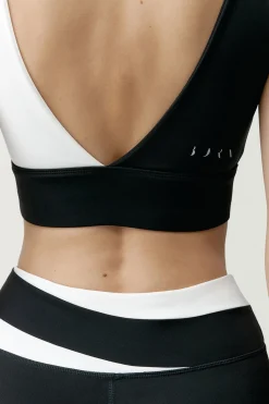 Top deportivo Kate negro/blanco