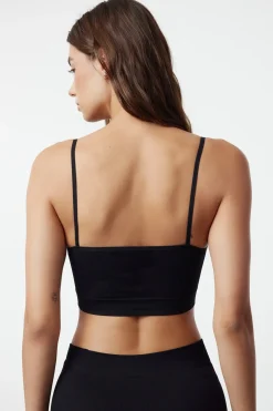 Top deportivo tirantes