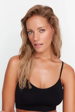 Top deportivo tirantes