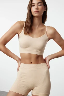 Top deportivo tirantes