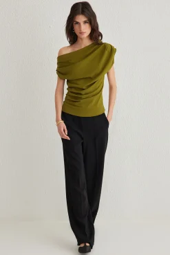 Top manga corta asim&eacute;trico