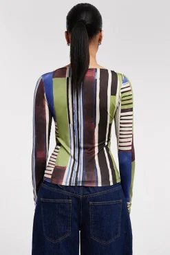 Top manga larga estampado