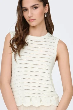 Top punto sin mangas