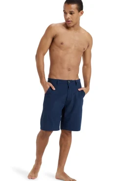 Traje de ba&ntilde;o logo