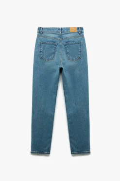 Vaquero de corte recto