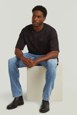 Vaquero Mosa de corte recto y talle medio