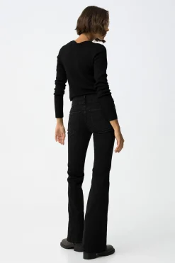 Vaqueros Double Up Flare