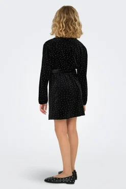 Vestido corto con brillantes