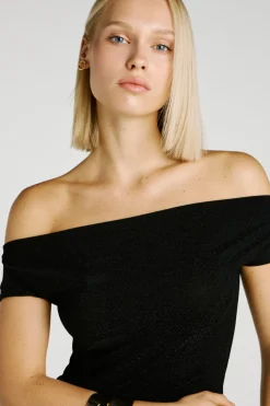 Vestido corto escote barco