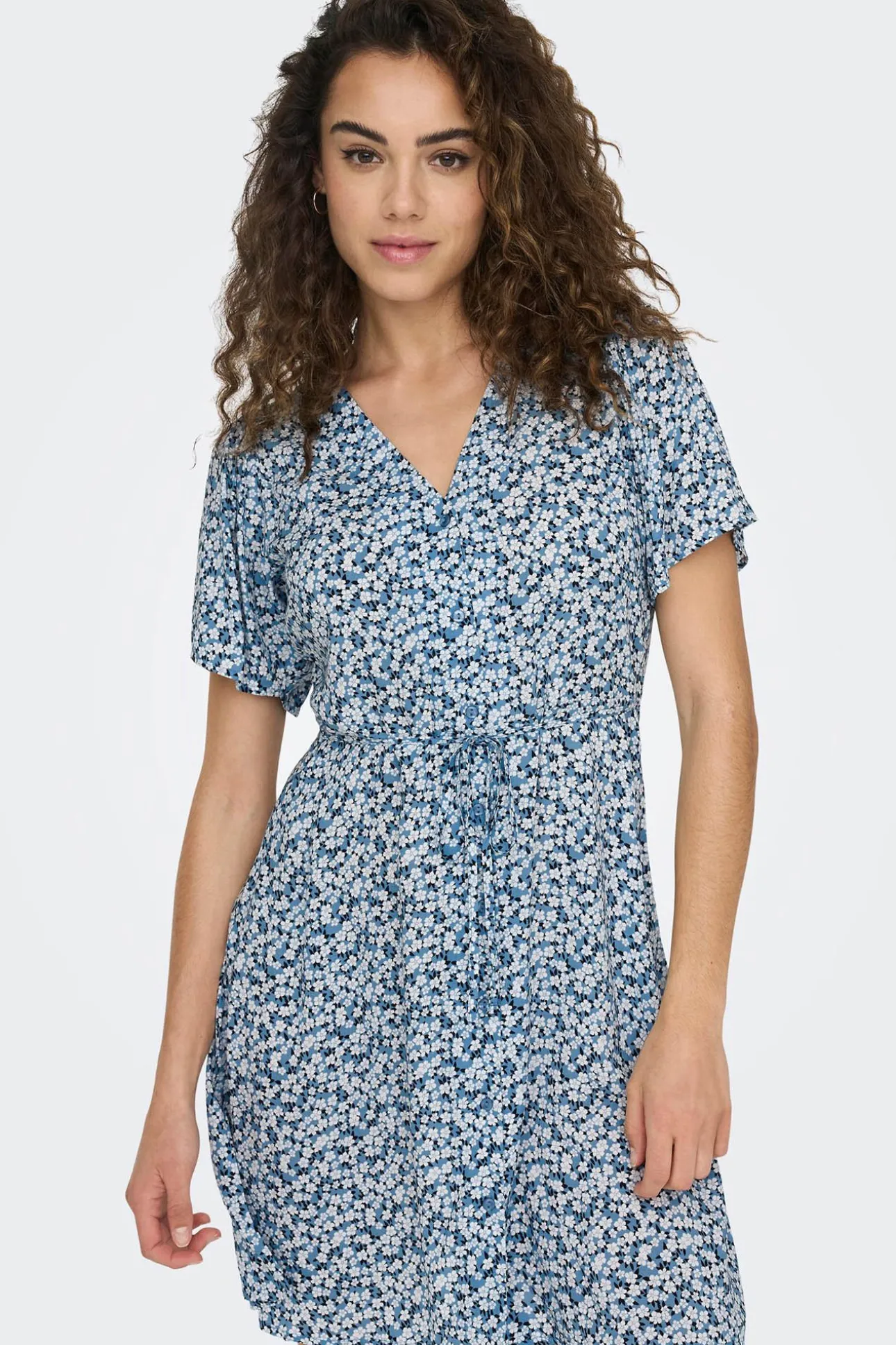 Vestido corto manga corta