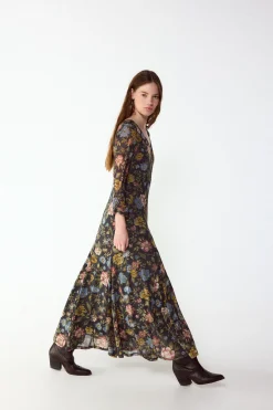 Vestido estampado vuelo