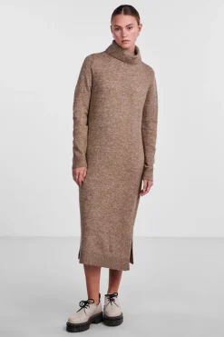 Vestido largo de punto