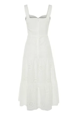 Vestido midi bordados