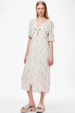 Vestido midi cuello pico