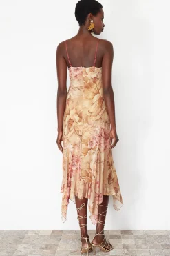 Vestido midi detalle lazo