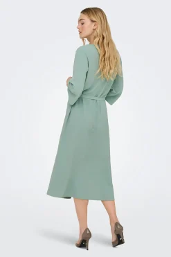 Vestido midi manga 3/4