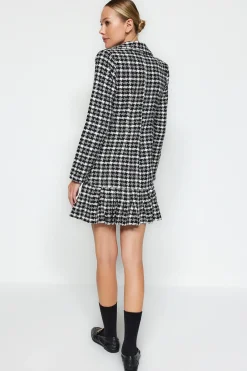 Vestido mini botones