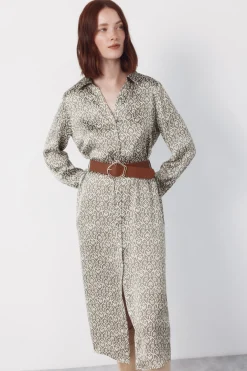 Vestido satinado camisero