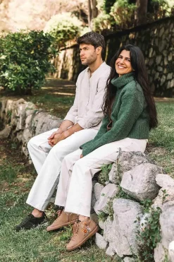 Zapatilla abotinadabcon detalles florales