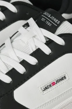 Zapatilla b&aacute;sica