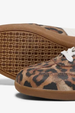 Zapatilla baja contraste franja