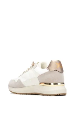 Zapatilla Detalle Metalizado