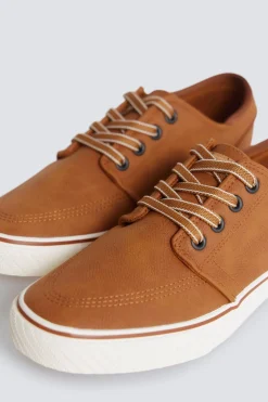 Zapatilla ic&oacute;nica efecto piel