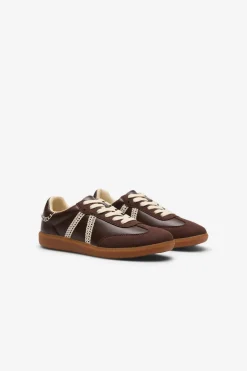 Zapatilla plana detalle crochet