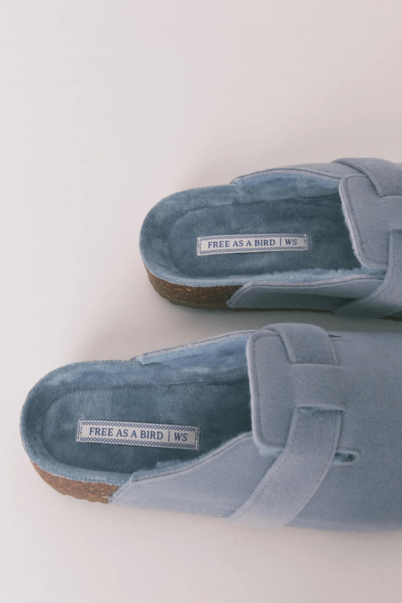 Zapatillas casa tipo zueco azul