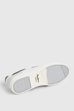 Zapatillas Cl&aacute;sicas Con Detalles En Ante